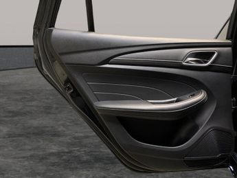 MG Mg5 61.1kWh Exclusive Long Range (156 ps) - NAV - BLUETOOTH - DRIVIN