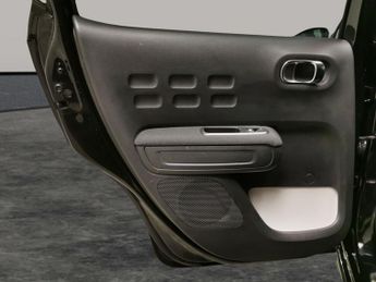 Citroen C3 1.2 PureTech PLUS EAT6 (110 ps) - AIR CON - PARK SENSORS