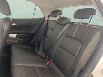 Kia Picanto 1.0 DPi X-Line AMT (66 bhp) - AUTO HEADLIGHTS - DAB - PRIVACY GL
