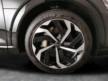 Audi e-tron 50 Black Edition Sportback quattro 71.2kWh (11kW Charger) (313 p