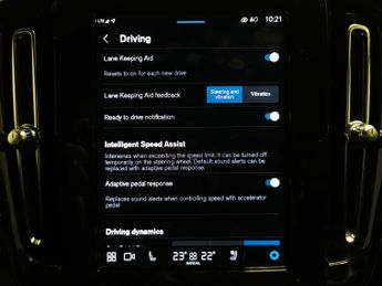 Volvo XC40 Recharge Twin 82kWh Plus AWD (408 ps) - CRUISE - WIRELESS CHARGE