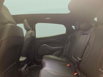 Ford Mustang Mach-e Extended Range 91kWh Automatic AWD (351 ps) - HEATED SEATS - NAV