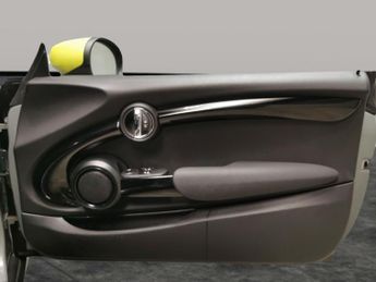 Mini Electric Hatch Cooper SE 32.6kWh Level 1 (184 ps) - AIR CON - AUTO HEADLIGHTS -