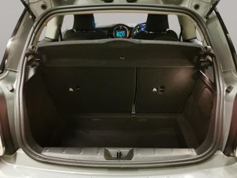 Mini Electric Hatch Cooper SE 32.6kWh Level 1 (184 ps) - AIR CON - AUTO HEADLIGHTS -