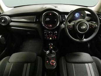 Mini Electric Hatch Cooper SE 32.6kWh Level 1 (184 ps) - AIR CON - AUTO HEADLIGHTS -