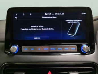 Hyundai Kona 64kWh Premium (10.5kW Charger) (204 ps) - HEATED SEATS - HEATED 