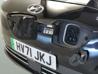 Hyundai Kona 64kWh Premium (10.5kW Charger) (204 ps) - HEATED SEATS - HEATED 