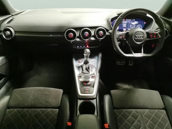 Audi TT 40 TFSI Black Edition S Tronic [Tech Pack] - SPORTS SUSPENSION -