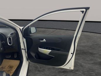 Kia Picanto 1.0 DPi X-Line AMT (66 bhp) - AUTO HEADLIGHTS - DAB - PRIVACY GL