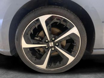 Seat Ibiza 1.0 TSI FR Sport DSG (110 ps) - SD CARD MEDIA INPUT - CLIMATE CO