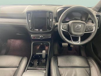 Volvo XC40 Recharge Twin 78kWh Pro AWD (408 ps) - SURROUND VIEW - PARK ASSI