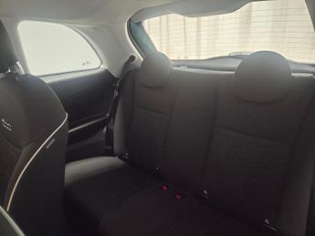 Fiat 500e 24kWh Action (95 ps) - KEYLESS START - USB AUDIO - ELECTRONIC HA