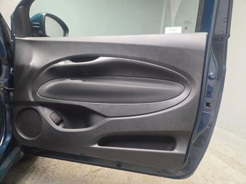 Fiat 500e 24kWh Action (95 ps) - KEYLESS START - USB AUDIO - ELECTRONIC HA