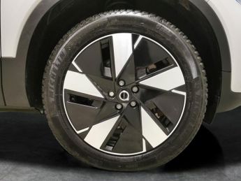 Volvo XC40 Recharge Twin 82kWh Plus AWD (408 ps) - CRUISE - WIRELESS CHARGE