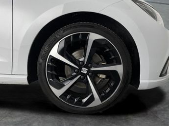 Seat Ibiza 1.0 TSI FR Sport DSG (110 ps) - LED - NAV - BLUETOOTH