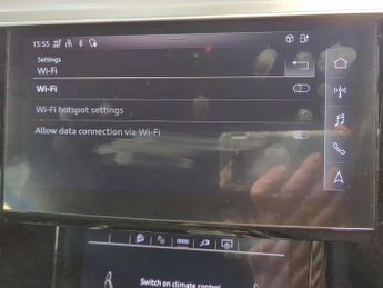 Audi e-tron 50 Black Edition Sportback quattro 71.2kWh (11kW Charger) (313 p