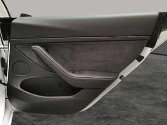 Tesla Model 3 Standard Range Plus RWD (241 bhp) - PARK ASSIST - LED - REVERSE 