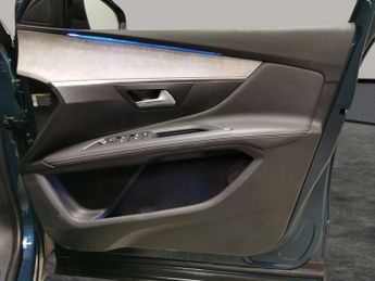 Peugeot 3008 1.6 13.2kWh GT Plug-in e-EAT (225 ps) - BLIND SPOT ASSIST - LANE