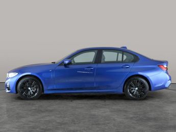 BMW 3 Series 2.0 330e 12kWh M Sport Plug-in (292 ps) - ACOUSTIC GLAZING