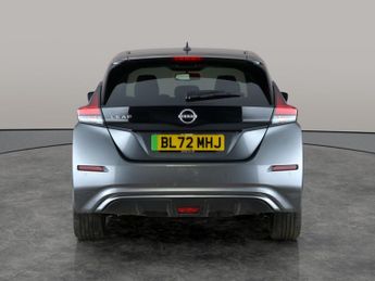 Nissan Leaf 39kWh Tekna (150 ps) - LED - NAV - LANE DEPARTURE