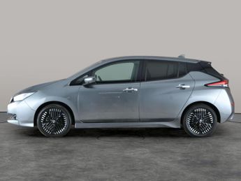 Nissan Leaf 39kWh Tekna (150 ps) - LED - NAV - LANE DEPARTURE