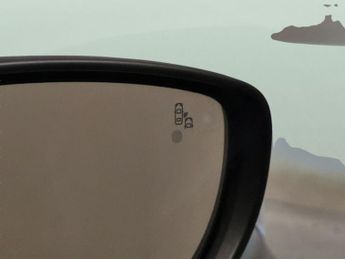 Nissan Leaf 39kWh Tekna (150 ps) - LED - NAV - LANE DEPARTURE