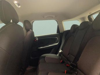 Mini Countryman 1.5 7.6kWh Cooper SE Plug-in ALL4 (224 ps) - CARPLAY - NAV