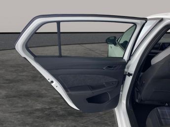 Volkswagen Golf 2.0 TDI GTD DSG (200 ps) - DIGITAL DASH - PADDLE SHIFT - PARK SE