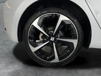 Seat Ibiza 1.0 TSI FR Sport DSG (110 ps) - LED - NAV - BLUETOOTH