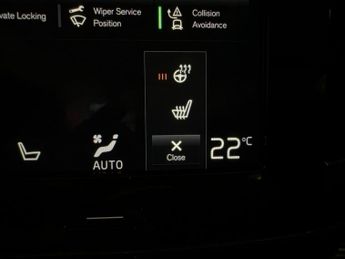 Volvo XC40 1.5h T4 Recharge 10.7kWh R-Design Plug-in (211 ps) - ADAPT CRUIS