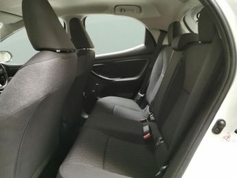 Toyota Yaris 1.5 VVT-h Icon E-CVT (116 ps) - BLUETOOTH - AIR CON - AUTO HEADL