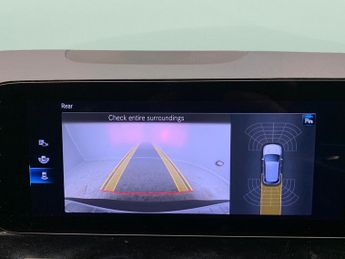 Mercedes-Benz EQA EQA 250+ 70.5kWh AMG Line (Premium) (190 ps) - ADAPTIVE LIGHTS