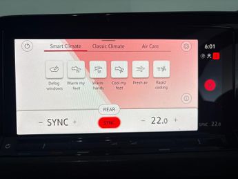 Volkswagen Golf 2.0 TDI GTD DSG (200 ps) - WIFI - LANE DEPARTURE  - BLUETOOTH