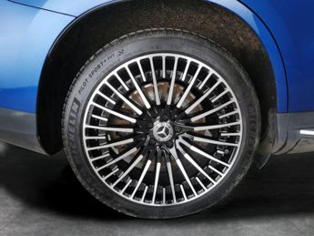 Mercedes-Benz EQC EQC 400 80kWh AMG Line (Premium Plus) 4MATIC (408 ps) - SELF PAR