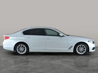 BMW 5 Series 2.0 520d SE (190 ps) - BMW LIVE COCKPIT PROFESSIONAL - PERFORMAN