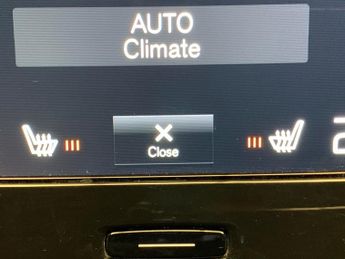 Volvo XC40 1.5h T5 Twin Engine Recharge 10.7kWh R-Design Pro Plug-in (262 p