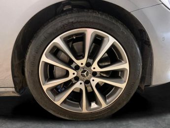 Mercedes-Benz E Class 2.0 E350e 6.4kWh SE Plug-in G-Tronic+ (299 ps) - AIRMATIC AIR SU