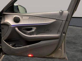 Mercedes-Benz E Class 2.0 E350e 6.4kWh SE Plug-in G-Tronic+ (299 ps) - AIRMATIC AIR SU