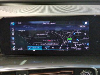 Mercedes-Benz EQC EQC 400 80kWh AMG Line (Premium Plus) 4MATIC (408 ps) - SELF PAR