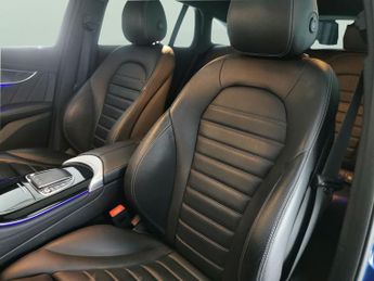 Mercedes-Benz EQC EQC 400 80kWh AMG Line (Premium Plus) 4MATIC (408 ps) - SELF PAR