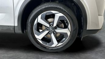 Nissan Qashqai 1.3 DIG-T MHEV N-Connecta XTRON (158 ps) - GLASS ROOF PACK