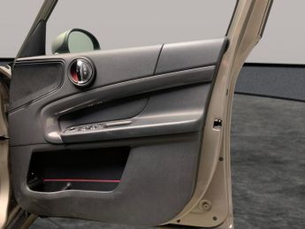 Mini Countryman 1.5 7.6kWh Cooper SE Plug-in ALL4 (224 ps) - CARPLAY - NAV