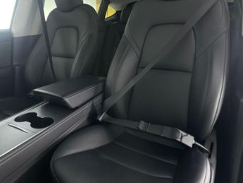 Tesla Model Y (Dual Motor) Long Range 4WDE (384 bhp) - REVERSE CAM - NAV - LEA