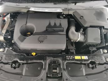 Land Rover Range Rover Evoque 1.5 P300e 12.2kWh R-Dynamic S Plug-in 4WD (309 ps) - REVERSE CAM