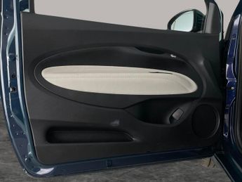 Fiat 500e 42kWh La Prima (118 ps) - REVERSE CAM - NAV - HEATED LEATHER