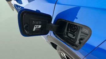 Peugeot E-2008 50kWh GT (136 ps) - BLIND SPOT ASSIST - LANE DEPARTURE  - BLUETO