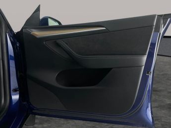 Tesla Model Y (Dual Motor) Long Range 4WDE (384 bhp) - REVERSE CAM - NAV - LEA