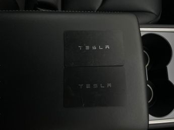 Tesla Model Y (Dual Motor) Long Range 4WDE (384 bhp) - REVERSE CAM - NAV - LEA