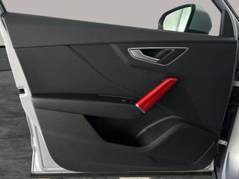 Audi Q2 1.6 TDI 30 Sport S Tronic (116 ps) - DAB - BLUETOOTH - CRUISE