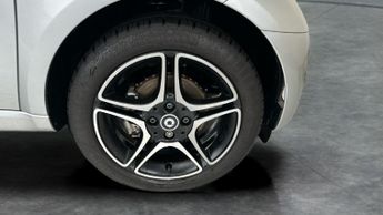 Smart Fortwo 17.6kWh Pulse Premium Coupe (22kW Charger) (82 ps) - BLUETOOTH -